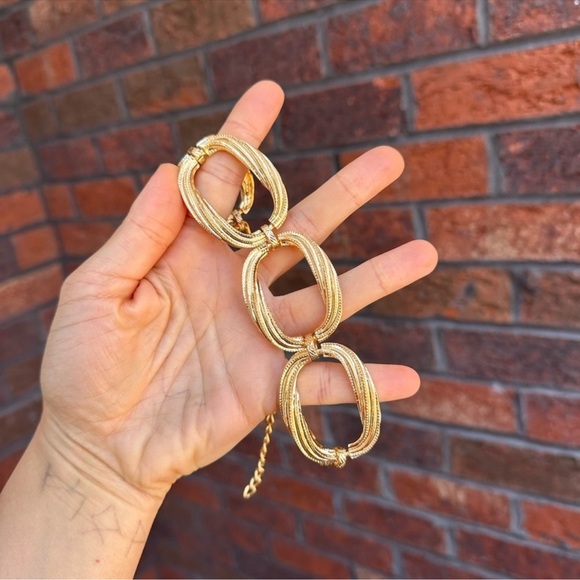 Gold Chain Choker Necklace - Picture 9 of 9